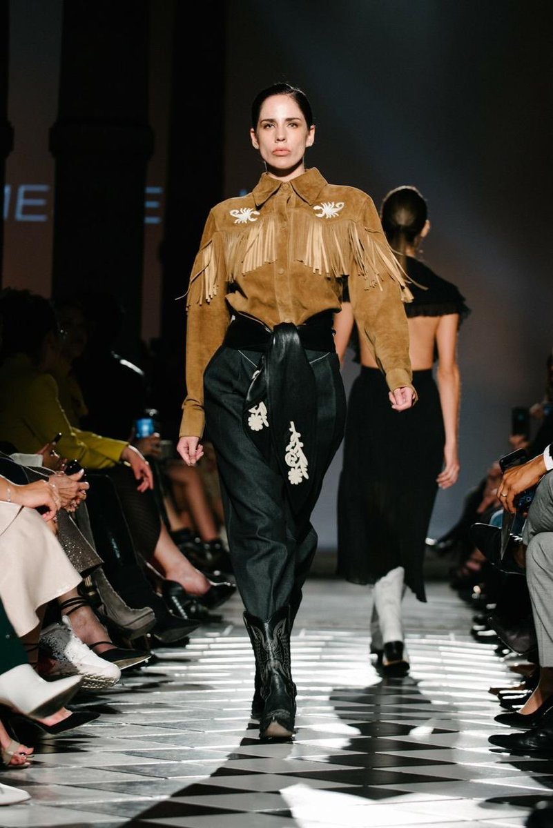 et_Modelos's tweet photo. Karina Alverú, Sara Ciccone, Alma Barajas @Intermoda #72 https://t.co/eTN0xIyEXD