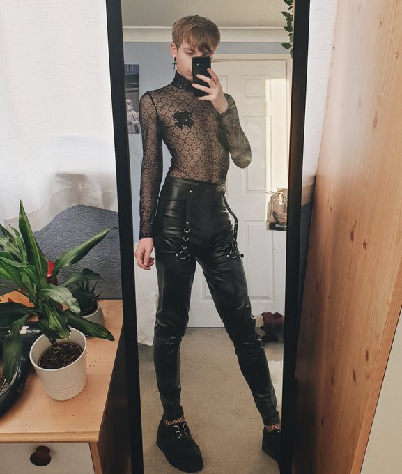 Watch Fawny's leaked NSFW photo on TwXstars