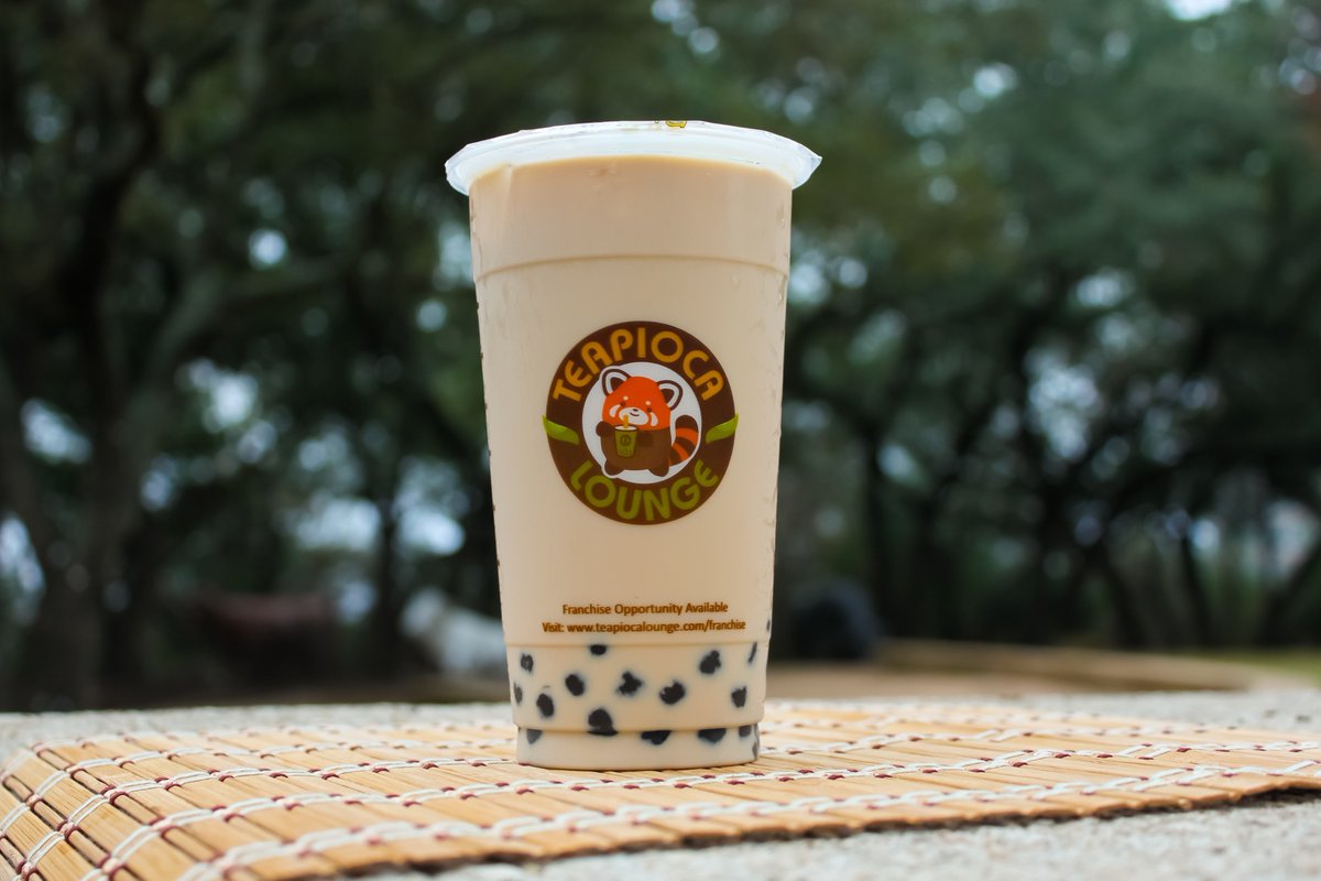 teapiocalounge's tweet photo. Start your week with a big portion of positiviTEA!
(Cream BlasTea w/ Tapioca)
#TeapiocaLounge #Teapioca #Monday #BobaTea https://t.co/4FMPNt5aQm