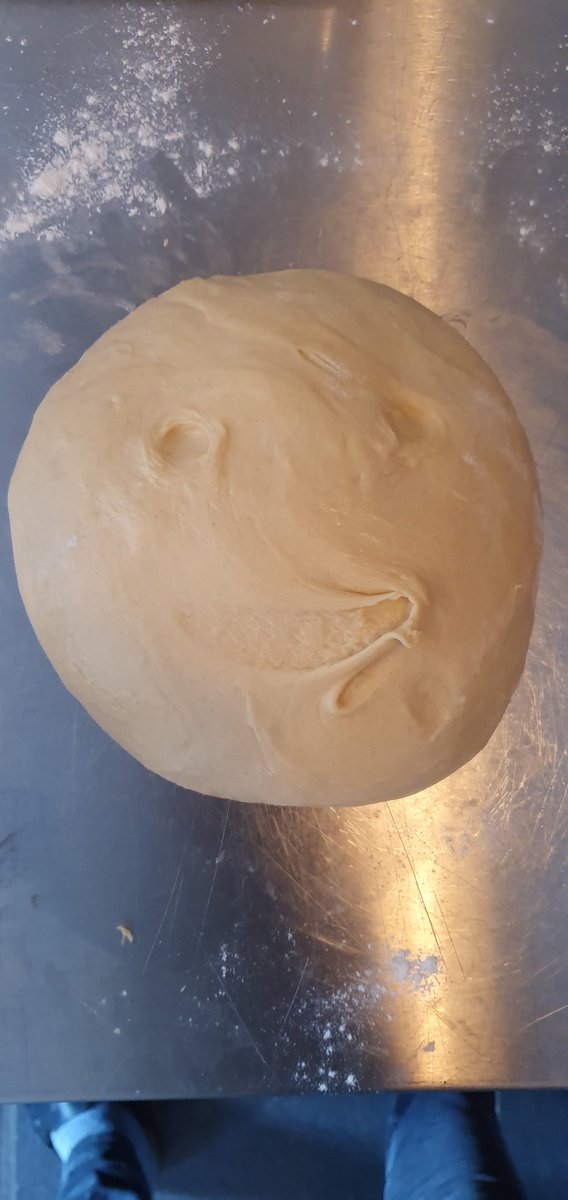 Cloak Dining tweet media