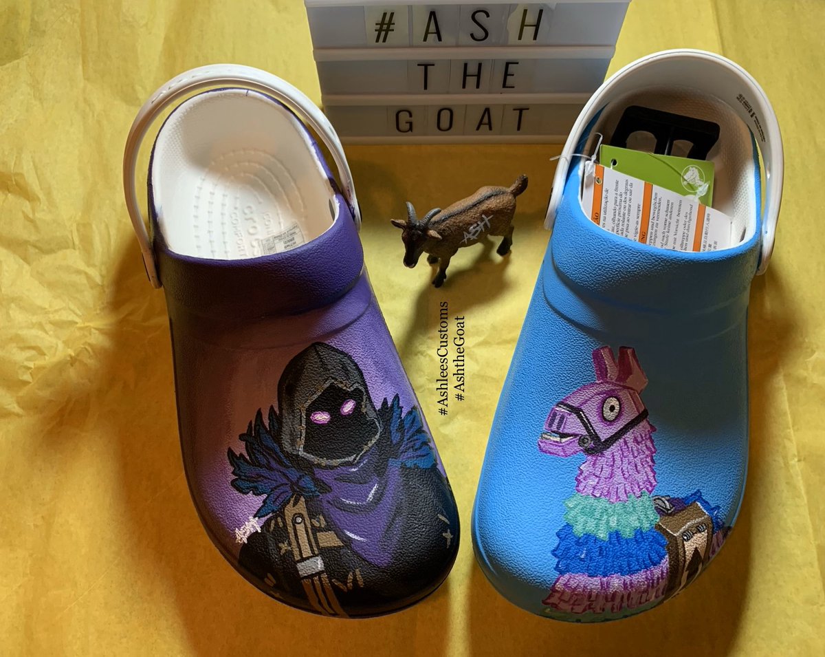 AshtheGoat1_'s tweet photo. #CustomCrocs #CustomVans #Handpainted #RickandMorty #Raven #llama #spongebobsquarepants #Ashleescustoms #ashthegoat https://t.co/vhN0ZMAUDB