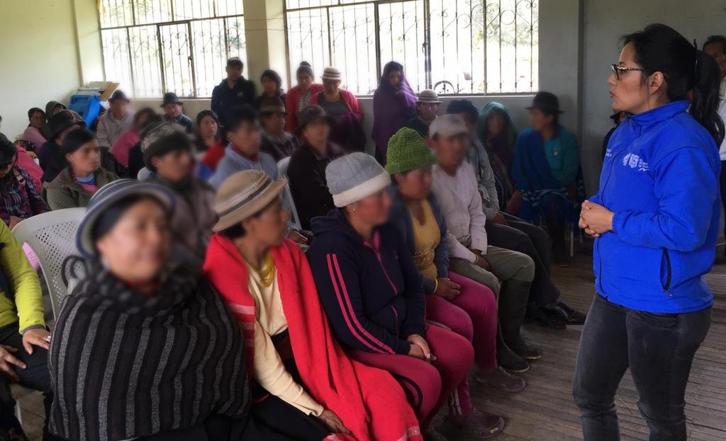DPS_LosRios's tweet photo. Personal de salud del Distrito #Guaranda participa en primera asamblea de trabajo con pueblos indígenas realizado en parroquia Guanujo de #Bolívar, con el objetivo de socializar el modelo de atención en salud con enfoque familiar, comunitario e integral. #MSPdeTodosyParaTodos https://t.co/AheQmV4Hkj