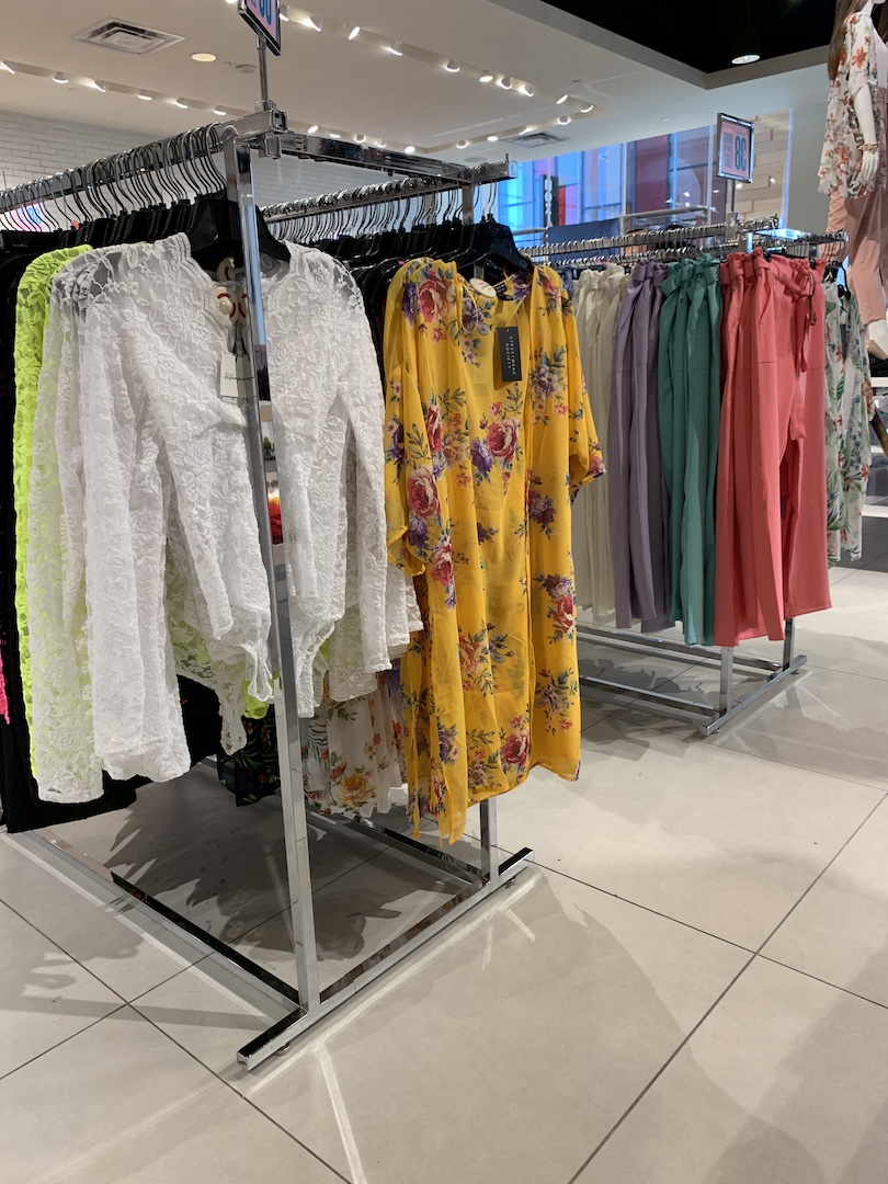 shopSQUAREONE's tweet photo. Did you hear? #UrbanBehavior is now open on Level 2 beside Indigo! Featuring the latest fashion for men and women and a fresh new space, its time to come and check it out! For store information, visit https://t.co/9Vh7wAyg7o.

#SQ1 #NewStore #thatONEmoment #Fashion #Mississauga https://t.co/ZqnMOFuUoR