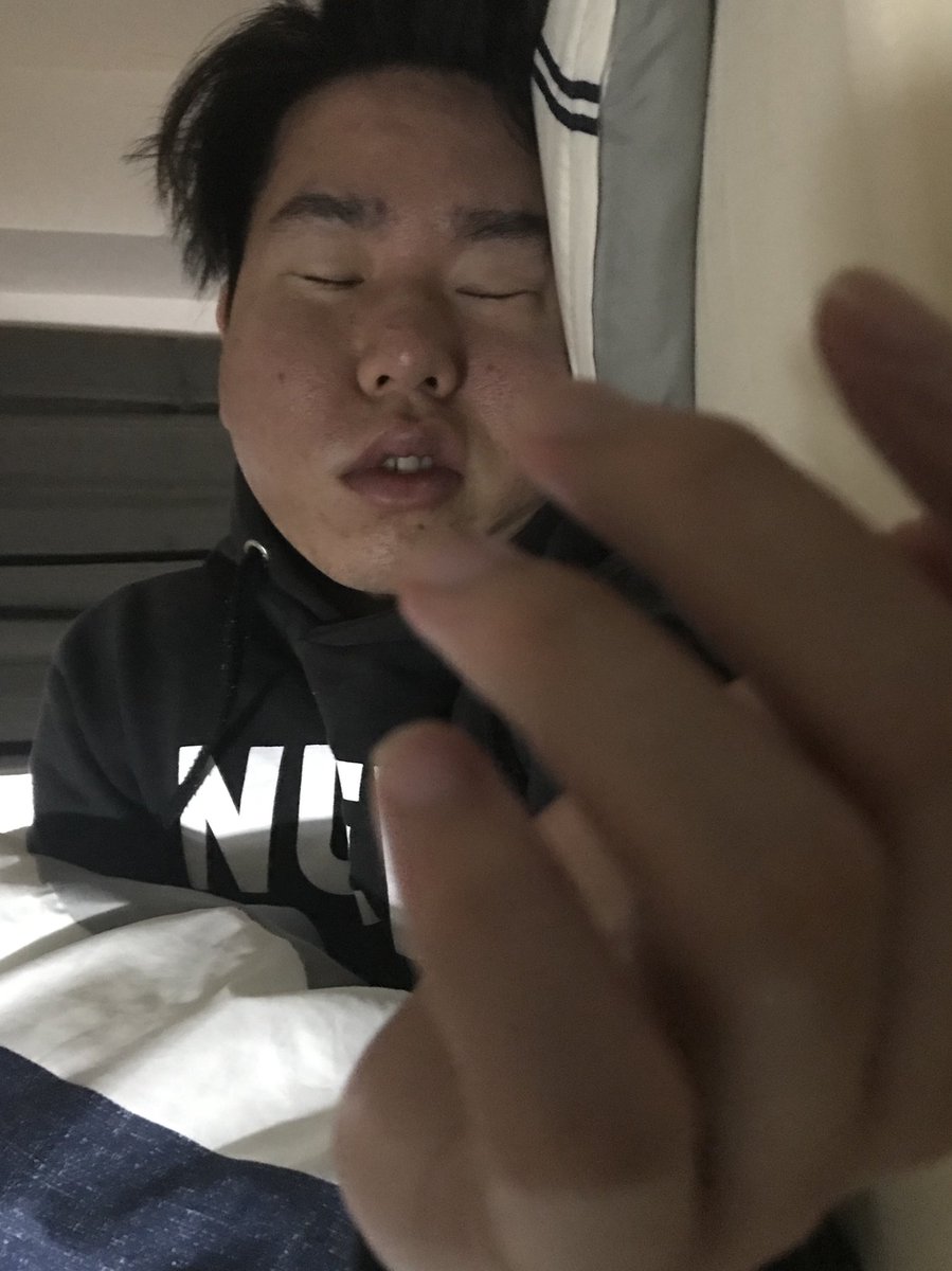 この寝顔守りたい。