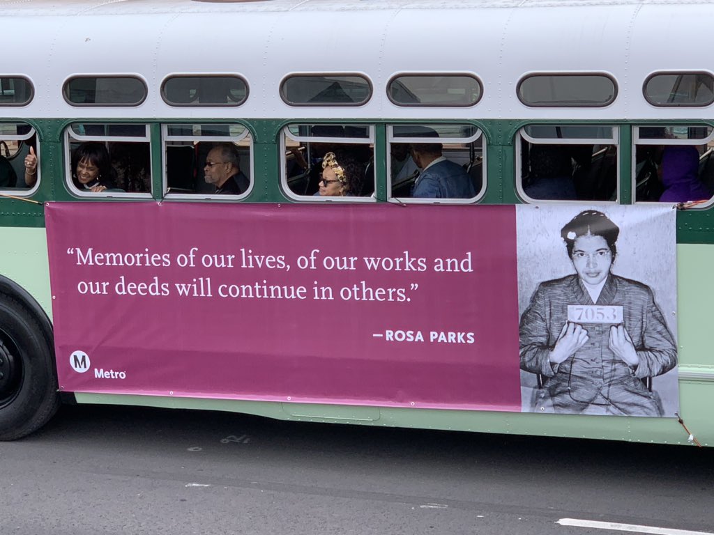 gloriadavi's tweet photo. Celebrating the Kingdom Day Parade @DrShaniByard and @rheakmac @mridleythomas @EmpowerCongress #CommunitiesInPeril #BringEmpowermentHome #EveryoneIn https://t.co/wMpnObH7ic