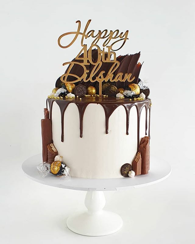 gloriouscakes_'s tweet photo. Sometimes you can't go past the classics. Chocolate drip cake at it's finest! 🍫🍫🍫 #chocolate #chocolatedrip #dripcake #gloriouscakesbris https://t.co/6edLrojsvK https://t.co/NzLiYHKjTn