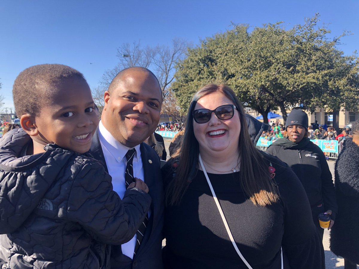BeckleyforTX's tweet photo. Here are some more pictures from today's #DallasMLKParade. In addition to @DallasMayor | @Johnson4Dallas it was great to see @RepToniRoseTX and @PaulQuinnTigers students as we marched in honor of the legacy of #DrMartinLutherKingJr! #stoptheviolence #MLK #MLKDay #txlege #PQCPride https://t.co/3m5J4feT2y