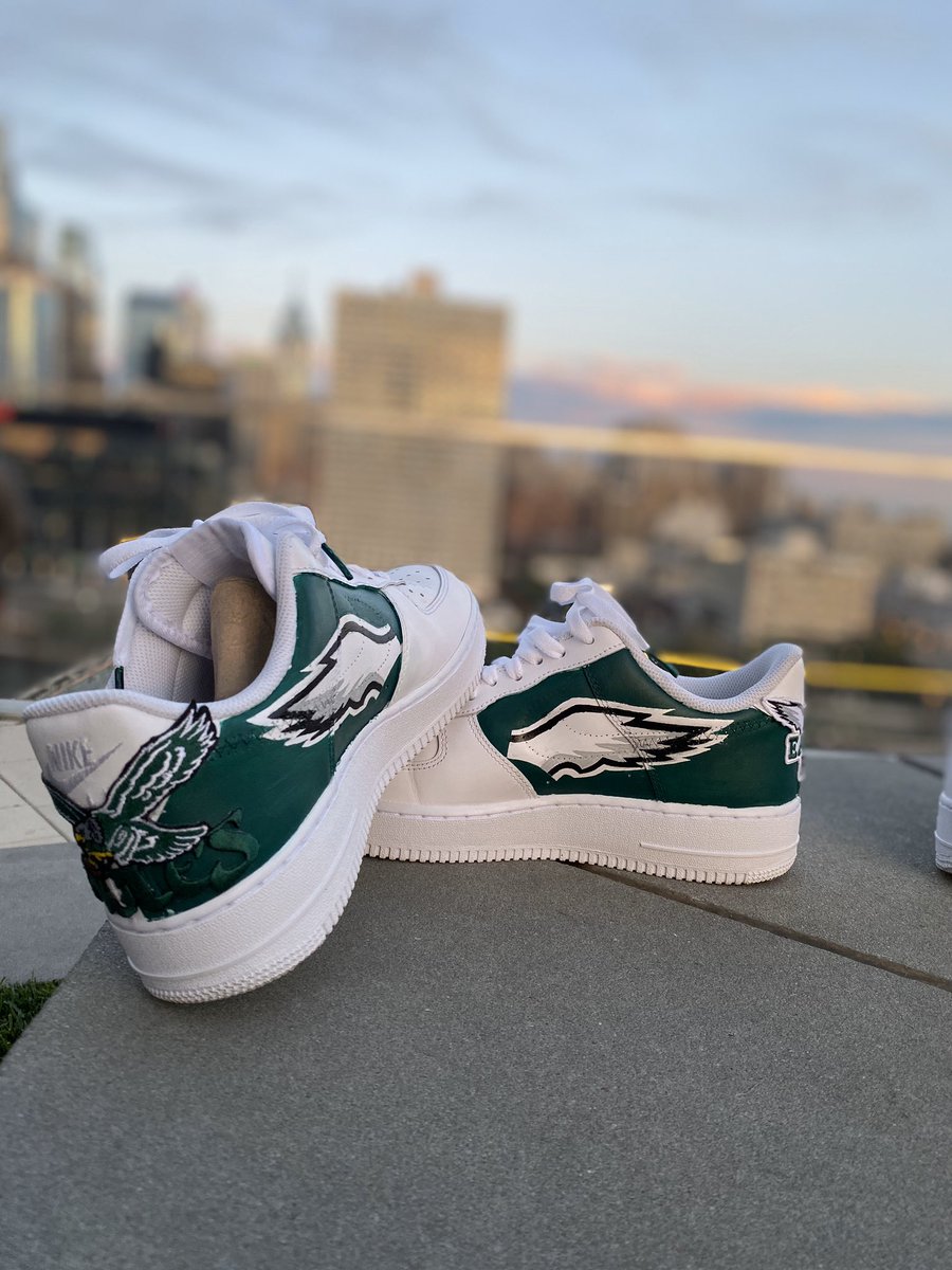 The Bird Way 🦅 Check out these Air Force 1 customizations. @Eagles @EaglesComms @PHLEaglesNation @EagleFanProbs #Eagles #Philadelphia #GoBirds #airforce1 #TTP #TempleUniversity #rfbrandlesscustoms #customshoes #af1custom #kicks #snkrs