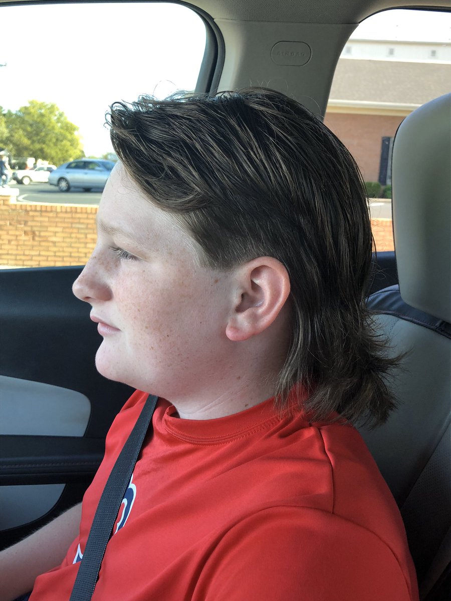 BostonBsMom's tweet photo. @Chuck_Nazty Mullets are where it’s at.  Just ask my 12 year old lol https://t.co/RKZvdVekXj
