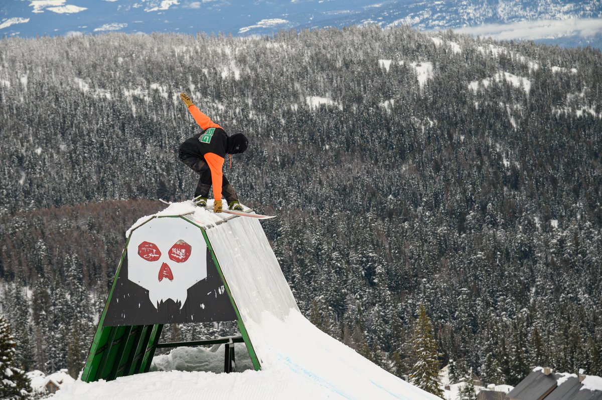 SchweitzerID's tweet image. Going big in Stomping Grounds today!  
#terrainpark #schweitzerlife @SkiIdaho