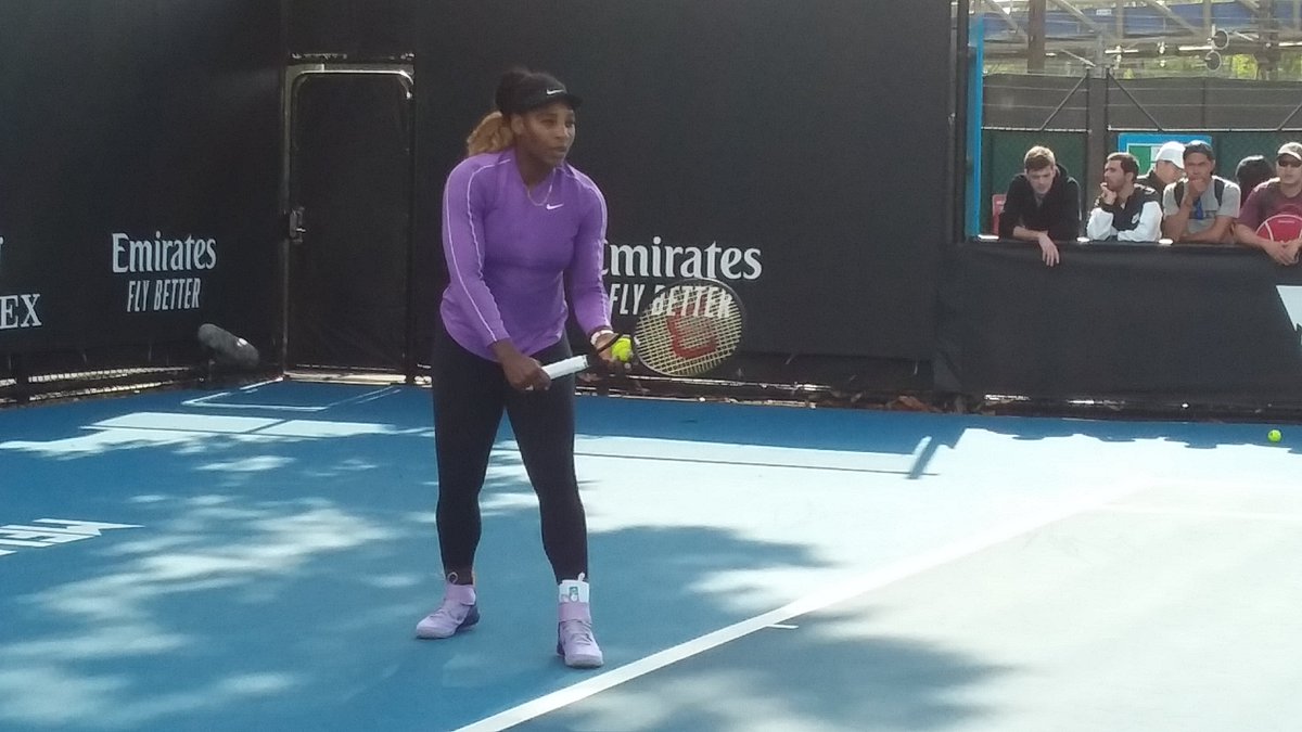 llife858's tweet photo. #SerenaWilliams at practice this morning #AusOpen https://t.co/zBMCL2Xb1g