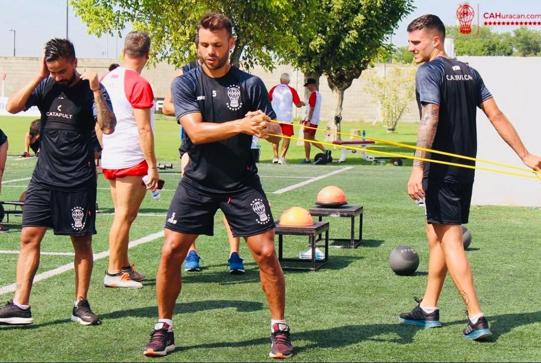 AdriCalello's tweet photo. 💪🏻⚽️ https://t.co/ruGRd8kx3x