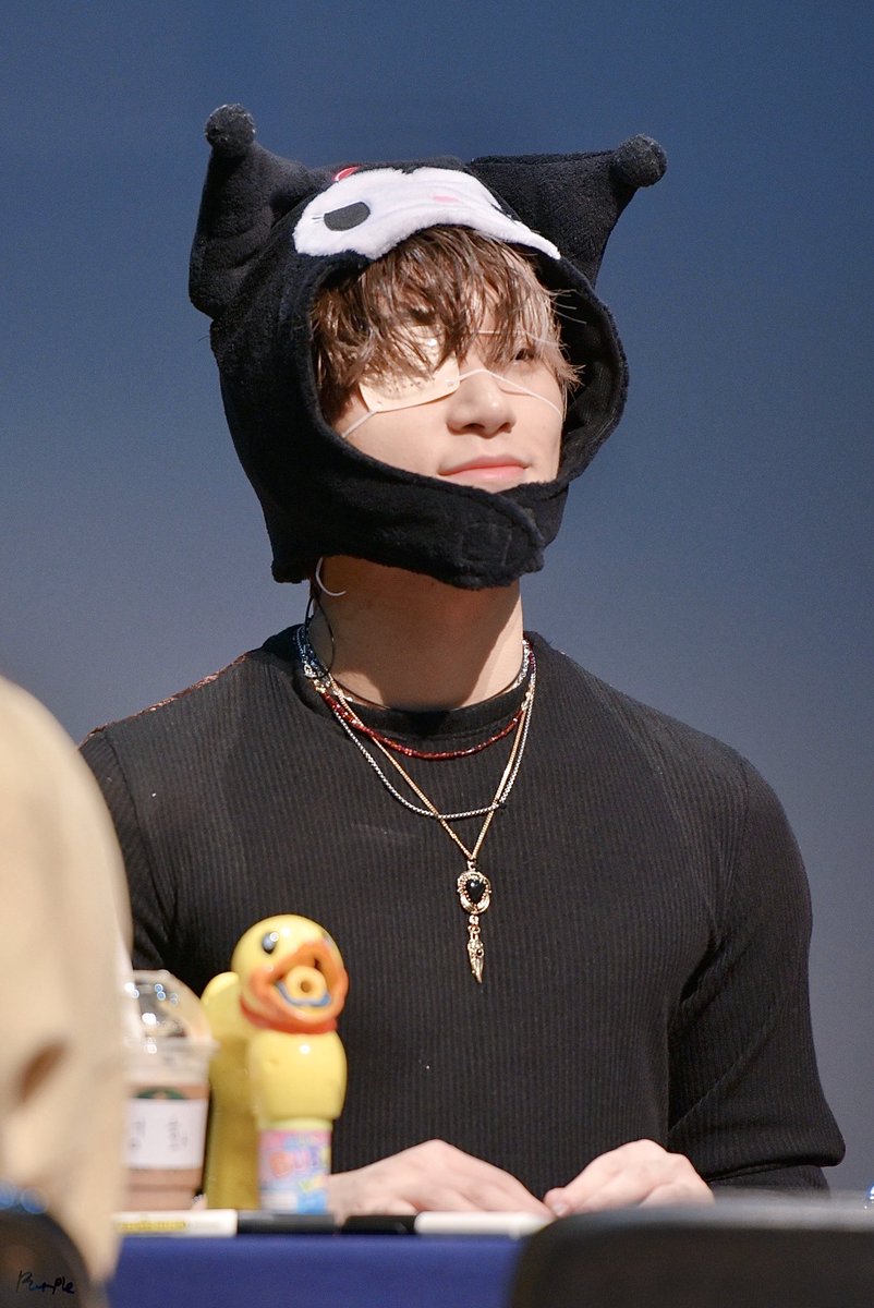 p__p710's tweet photo. 200119 상암 팬싸인회
기염둥💕

#에이티즈 #ATEEZ #최산 #산 #SAN https://t.co/UbFNXI0tbi
