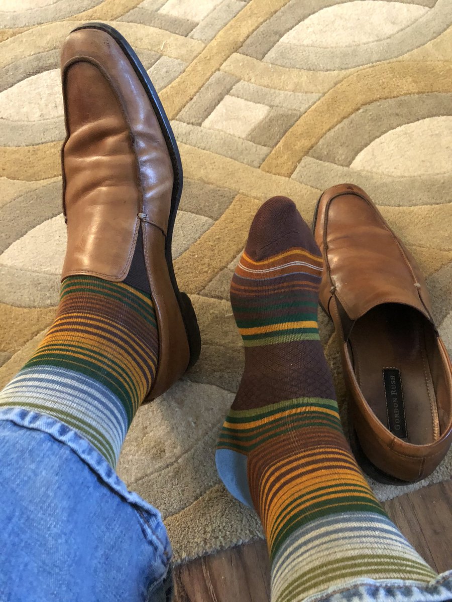 bulldawg1987's tweet photo. Another amazing pair by @DeadSoxy #staysoxy #sockgame #sockfamily #rockingthestocking https://t.co/5wwYYuKC9t