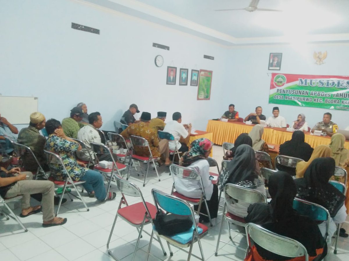 Musdes Penyusunan APBDes Tahun 2020 di Desa Ngadipurwo bertempat di balaidesa ngadipurwo pada hari selasa tanggal 21 januari 2020 #kecamatanbloraHuraUmum2020