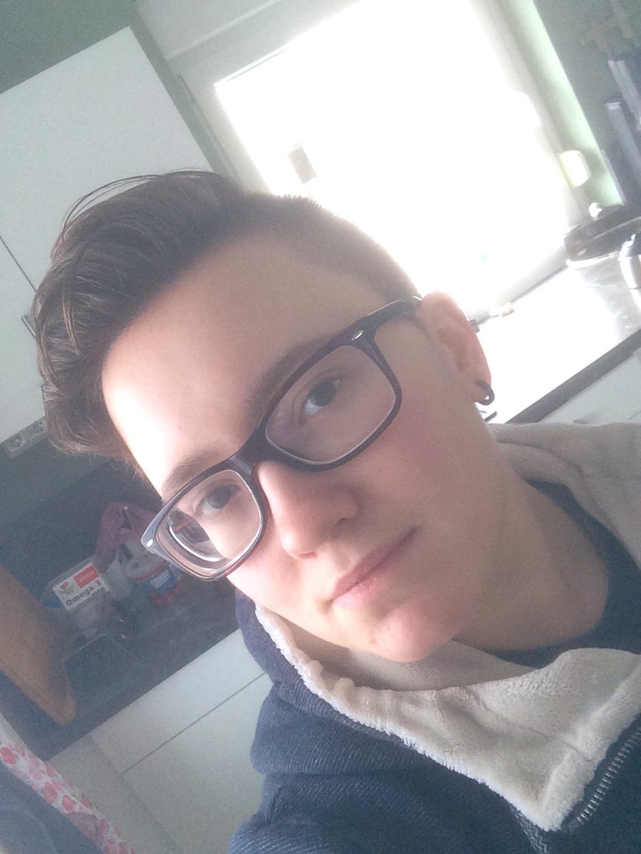 TransBrother's tweet image. New haircut who dis