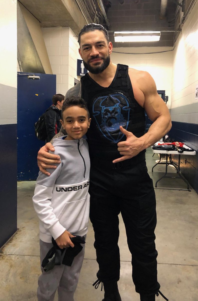 It was an inspiration for my son to meet someone that has fought the same battles and that he looks to for hope that he will make it out stronger than ever! Thank you @WWERomanReigns for taking your time to inspire my son!
@WWE
#believeinthefight
#WWEChattanooga