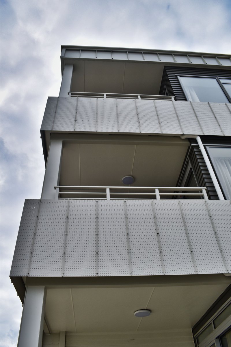 MilesConstruct's tweet image. Another project completed by Miles Construction - 19 apartment units in Northcote, Auckland. Proudly handed over to our client, @Kaingaoragovtnz as part of the #NorthcoteDevelopment

#build #construction #projectmanagement #auckland