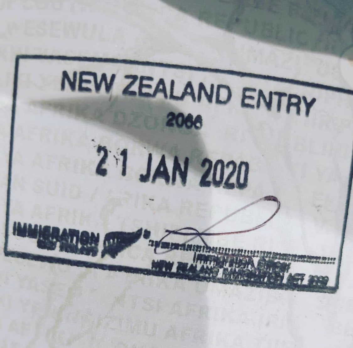 Dick_Muller's tweet image. And so South Africa loses another productive, employment creating family..
Tired of paying more than R400,000 p.a. in income taxes for zero family benefit. Tired of  crime, of living in fear, of endless, unpunished state theft &amp;amp; corruption. Of reading about it all by candlelight