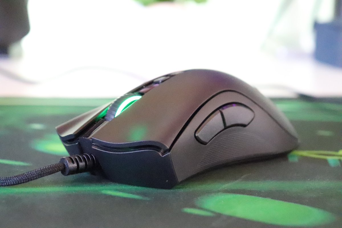 Ryoblog Fps デバイスレビュー على تويتر Razer Deathadder V2 着弾 旧型との違い クリック カチッ カチッ 最後ぐにゅ ケーブル柔らかい サイドグリップ良くなった 表面の材質変更で汚れにくい ソール変更 ライティング少し