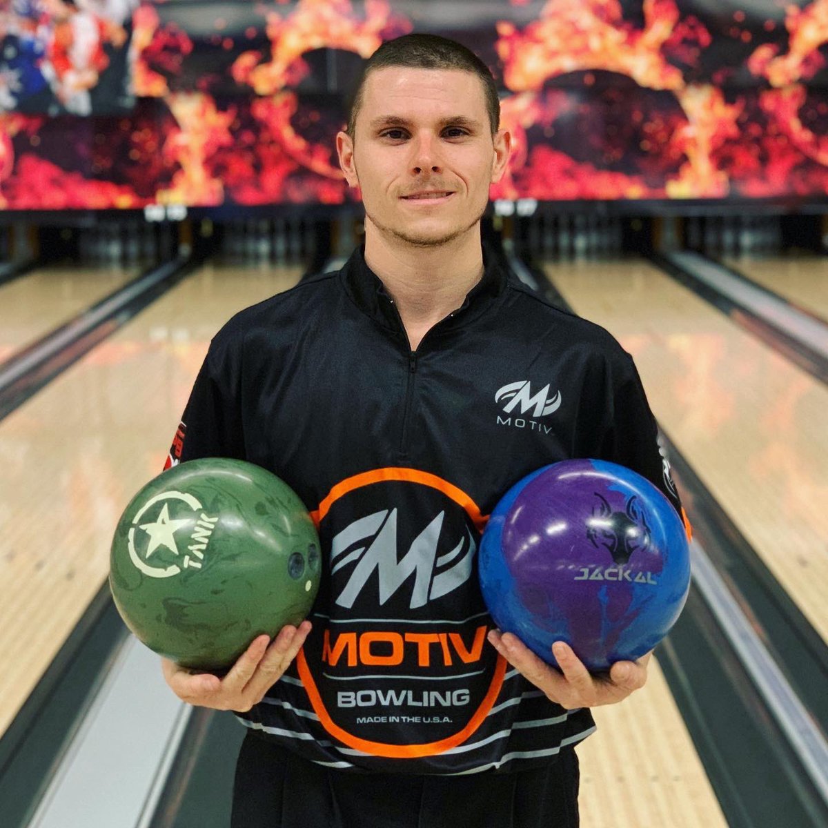 MOTIV Bowling tweet media