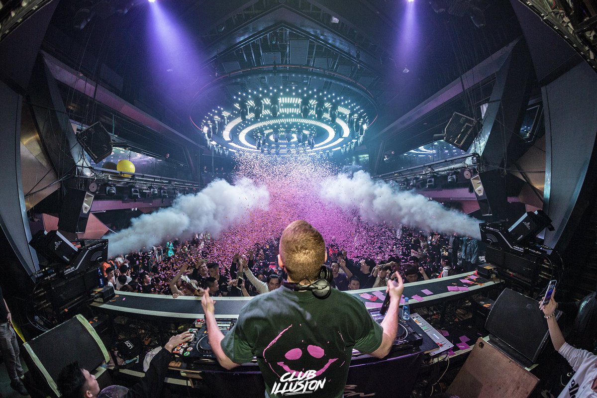 ClubillusionZH's tweet photo. @scndlofficial set was unique, such a bunch of power dude! 🚨
#Clubillusion #scndl #psytrancemusic #dancemusic #electronicmusic #zhuhainihjtlife #zhuhai https://t.co/qwUlHMivc7