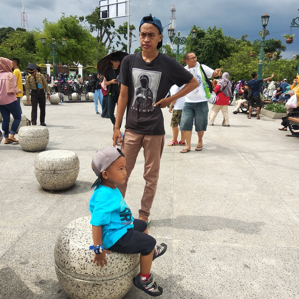 radman (@suratman_mirit) on Twitter photo 