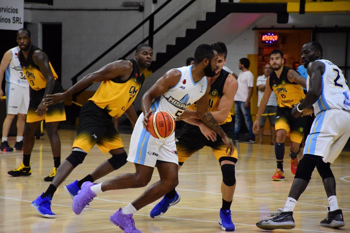 simplebasquet's tweet photo. #LNB FINAL @basquetcomu1 100 @HispanoBasquet 82 = @miguelg04 19 y #Gadson 18 - #Cerminato y #Palacios 14
📸 Prensa Comunicaciones https://t.co/c6HqtNLyKM