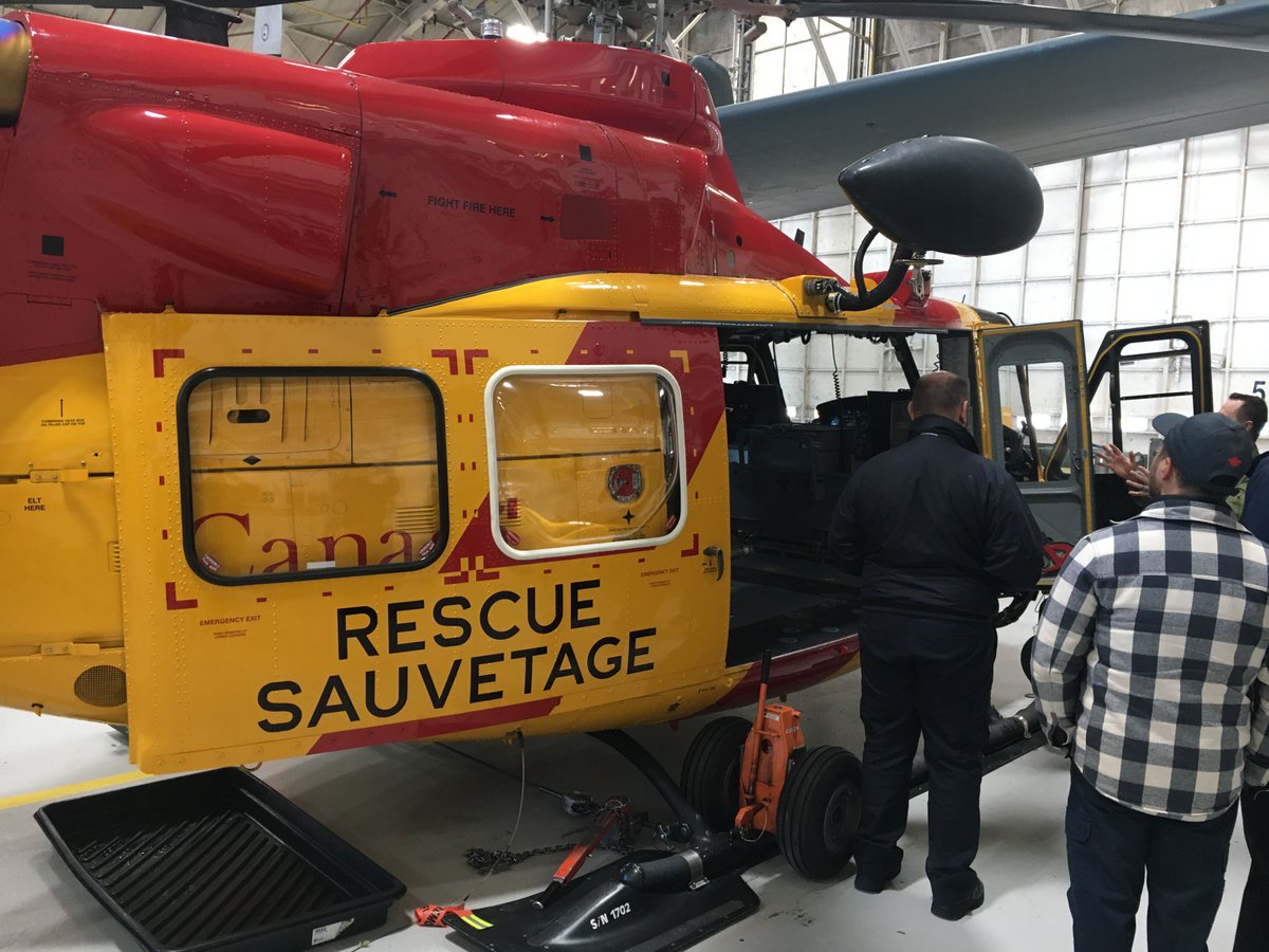 PARA_Rescue's tweet image. PARA Volunteers had the incredible opportunity to visit with Tiger 424 Squadron at CFB Trenton today.  Thank you Tiger 424 @rcaf_arc for your hospitality.

#424trenton #sartech #pararescue #cfbtrenton #sarpartners