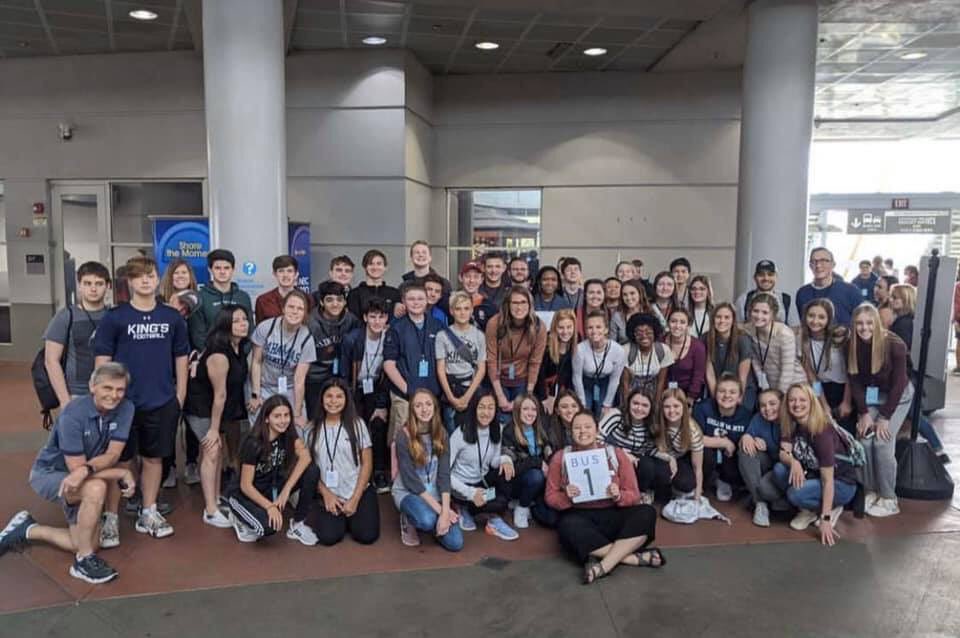 SWFLChristian's tweet image. An amazing group of students spent this holiday weekend growing their leadership skills at Student Leadership University 101 Orlando. They made lasting memories and changed lives!