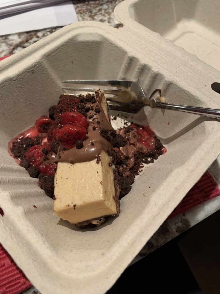 Marian_Chiu's tweet photo. Awww. When you get home after a loooong day, are still working over dinner #leftovers, and your ❤️ brings you dessert from @thegastropub. #peanutbutterwha... #chocolateisgood #worldsnumber1husband
cc @DavidMcNabb10 https://t.co/EQvRvefYEP