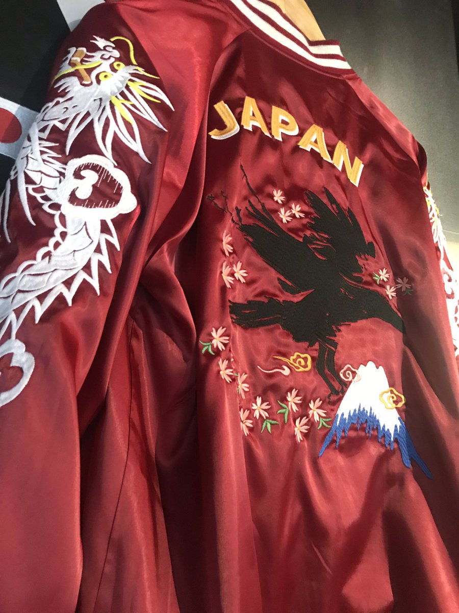 ソフマップakiba パソコン デジタル館 先行展示中 R6sアパレルにニューアイテム登場 火花スカジャン 33 000円 税込 両面刺繍のリバーシブルデザイン ただいまakiba 号店2f Esportsグッズコーナーにて先行展示中っ 2 6発売予定 ご予約受付 ソフマップakiba パソコン デジタル館 先行展示中 R6sアパレルにニューアイテム登場 火花スカジャン 33 000円 税込 両面刺繍のリバーシブルデザイン ただいまakiba 号店2f Esportsグッズコーナーにて先行展示中っ 2 6発売予定 ご予約受付