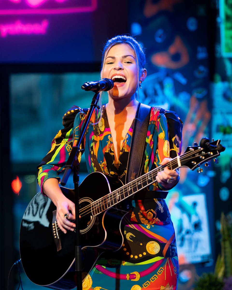 Thank you so much for having me today, <a href="/BUILDseriesNYC/">BUILD Series</a>! Loved talking all about #TA2 with you &amp; performing a couple songs! 💚 I love NYC 🚕 

Photos 1, 2, 4: <a href="/BUILDseriesNYC/">BUILD Series</a> 
Photo 3: Jim Spellman / <a href="/GettyImages/">Getty Images</a>