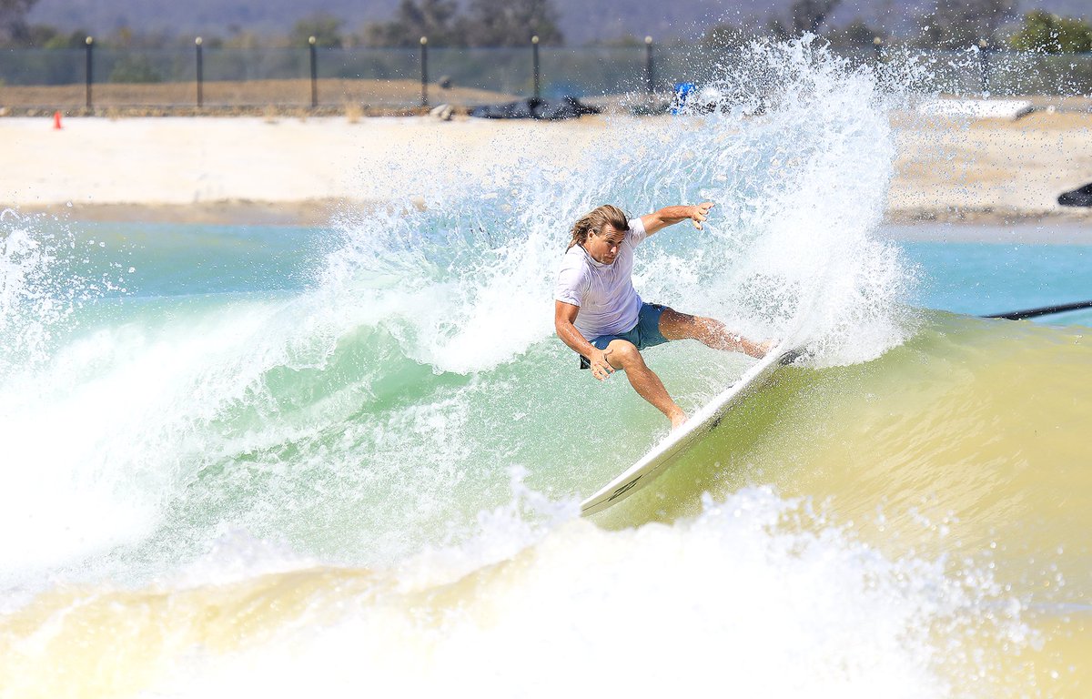 Surf_Lakes's tweet image. Mark Occhilupo stamps his authority on his own Occy’s Peak during testing in December. Every time we run the machine new discoveries are made! Stay tuned for more developments in 2020!
#SurfLakes #5Waves #wavepool #wavemachine