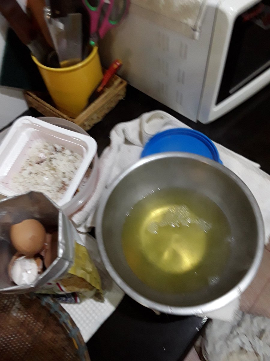 กินส้มอย่าทิ้งเปลือกนะคะ ต้มแล้วกรองใส่ที่ฉีด ทำความสะอาดเตาและคราบมันในครัวดีนักแล