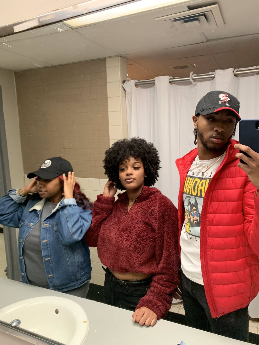 ItzDonezo's tweet photo. Tune In #Channel1869 🤫 https://t.co/XicuILflku