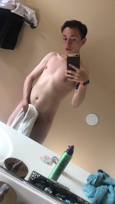 Hi Babes,

I’m giving inst*gram another go, follow me! (@ FemboyVenus) 

https://t.co/MGTck8j9ad

#femboy