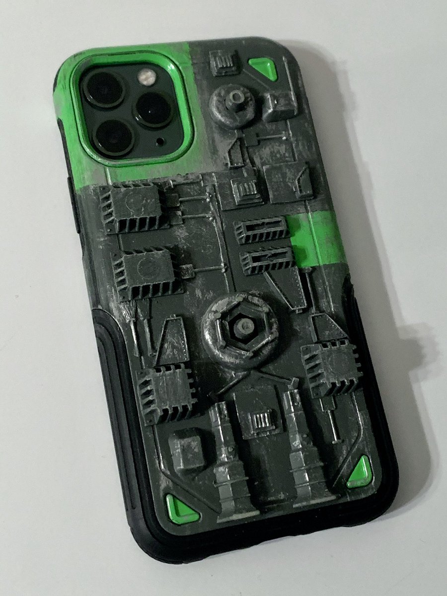 JLeMosy's tweet photo. Here is the final result! /7 #GalaxysEdge #DisneyBound #DatapadBuildersClub @StarWars @DisneyParks @WaltDisneyWorld https://t.co/pIh1yMG5Tw