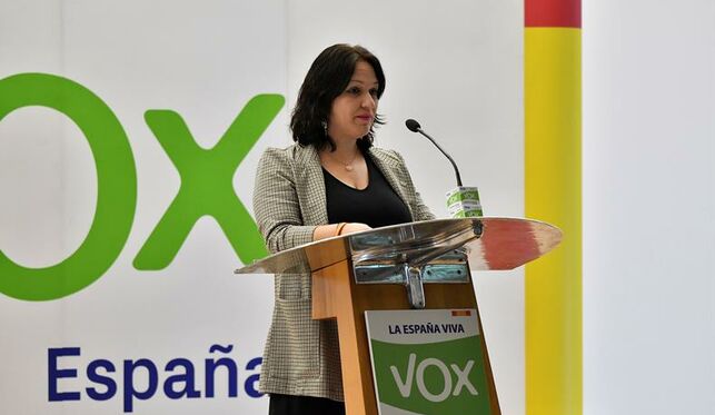 ‼️ Luz Belinda Rodríguez, diputada de Vox en Andalucía, denuncia al partido por espiarle y se prepara para abandonar la formación de Abascal: "Solamente los hombres pueden hablar, las mujeres estamos un poco anuladas" eldiario.es/andalucia/Vox_…