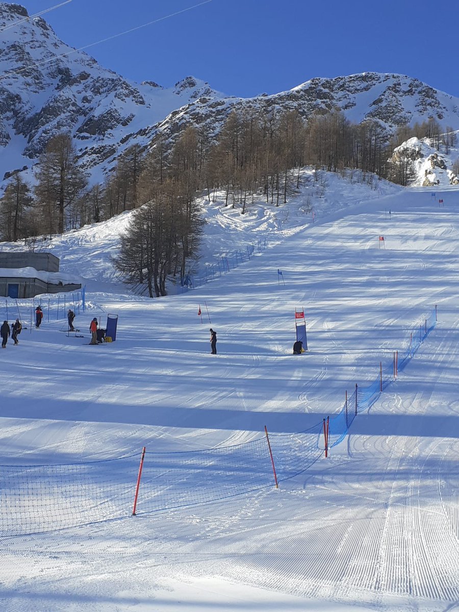LSHtweets's tweet photo. Wishing the best of luck to everyone racing today #LSHSki https://t.co/FlFMFbAsK3