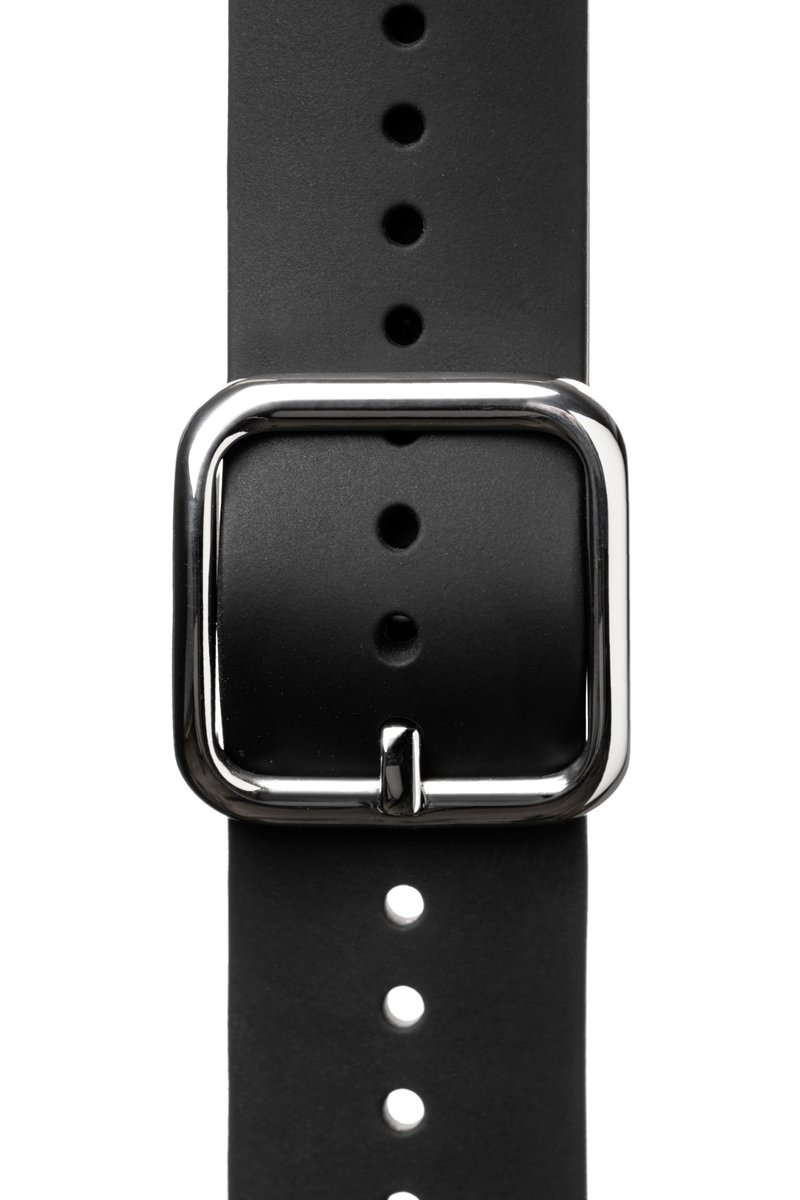 elium_studio's tweet photo. ScanWatch @WithingsFR 
The first hybrid smartwatch to combine a medical-grade electrocardiogram, heartbeat, notifications, and sleep apnea detection. #design​ ​#industrialdesign​ ​#productdesign​ ​#smartwatch​ ​#medicaldevice​ ​#healthcare
#withings​ ​#elium​ ​#paris​ #CES2020 https://t.co/pdxI5wdWTM