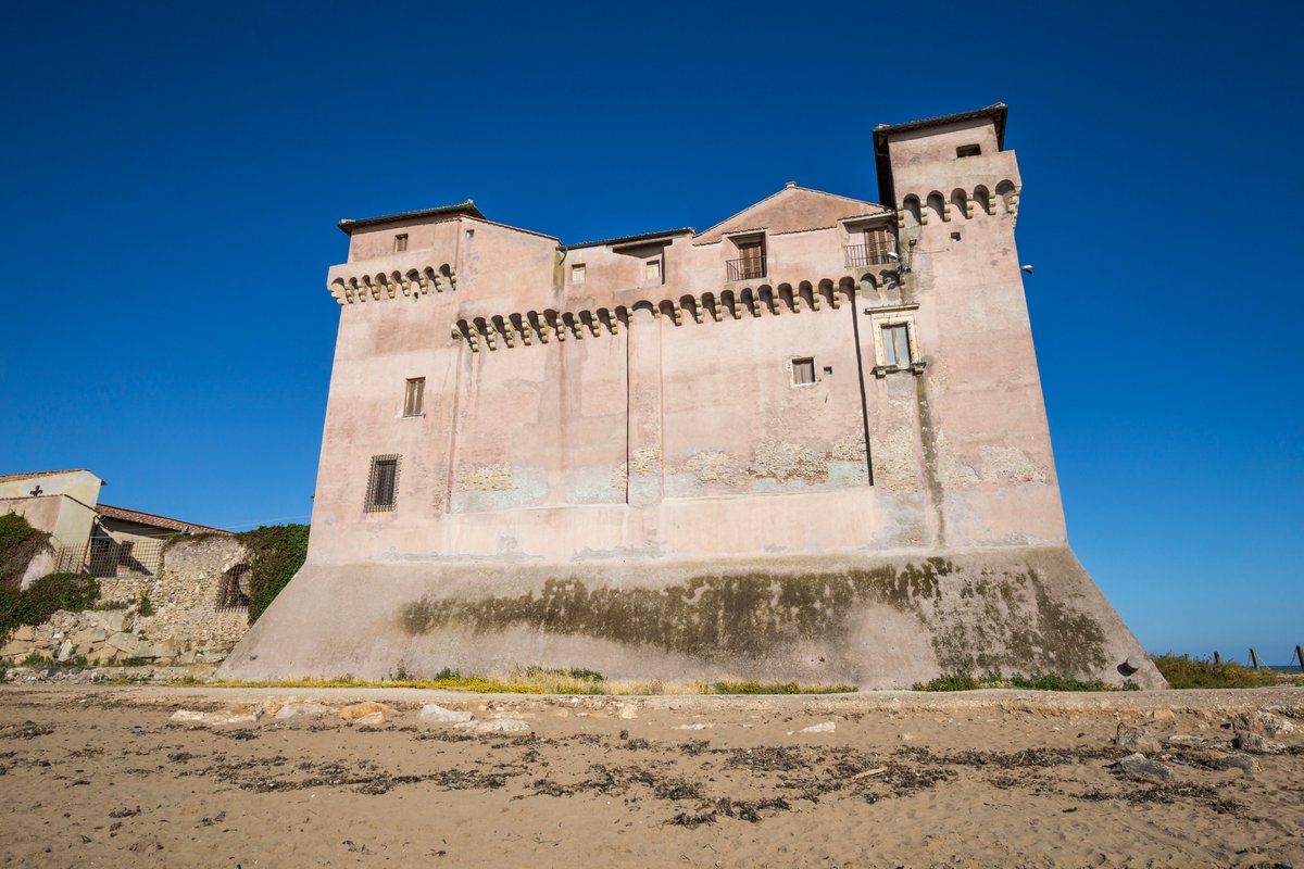MuseoSev's tweet photo. E volete scoprire curiosità sull’antica chiesta paleocristiana situata nel borgo del @Castello_Severa ?
Vi aspettiamo nel fine settimana con le nostre visite guidate!
Sabato 25 e domenica 26 gennaio https://t.co/lCohJPecOy