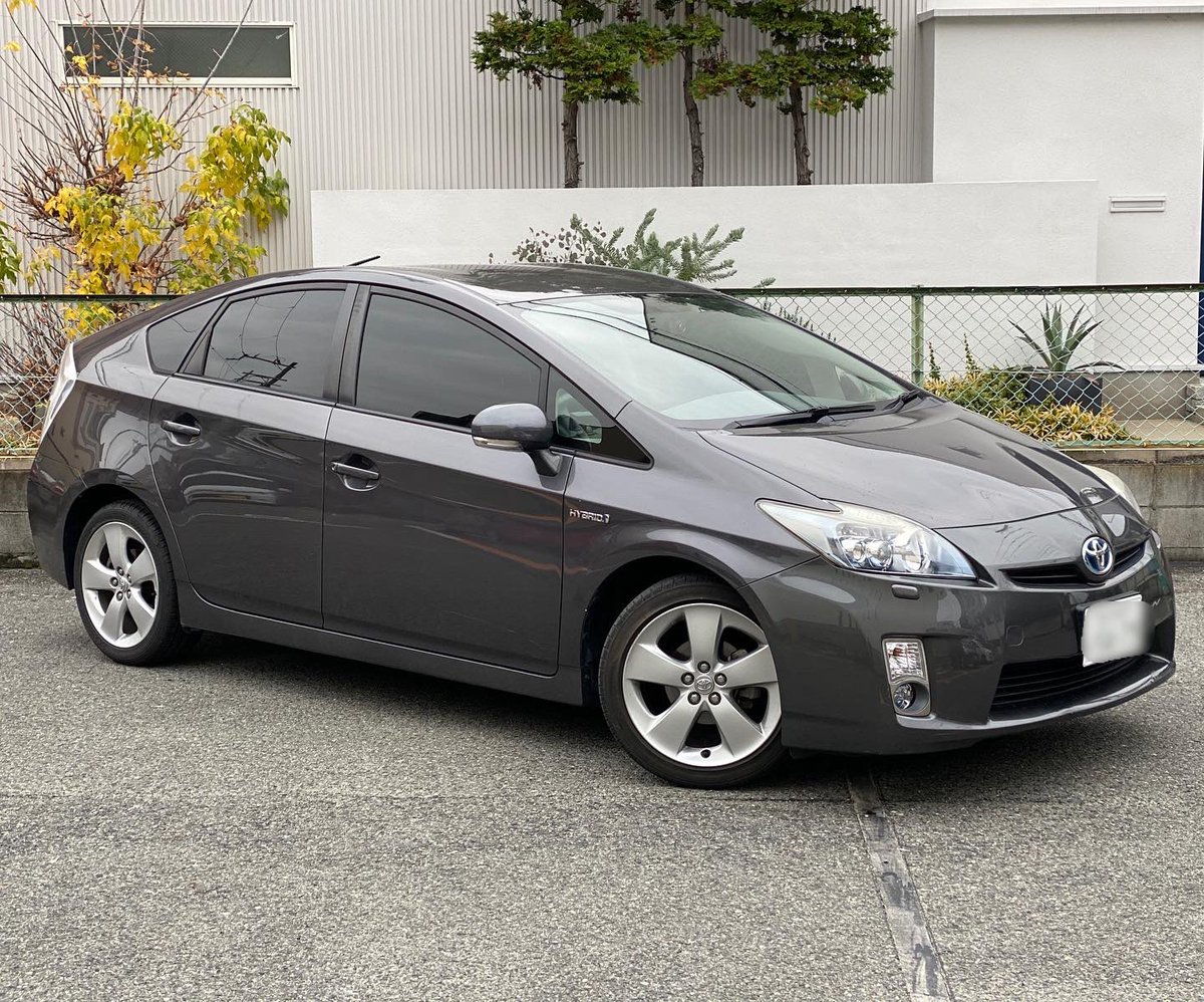 Axela 中古車販売 中古車御成約 30プリウス前期 外装はツーリング仕様 内装はg S仕様8インチナビ この度はありがとうございました 30プリウス プリウス 中古車 オークション代行 特選中古車 買い取り 下取り 車検 整備 T Co