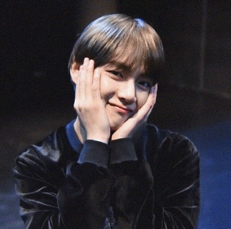 ꒰ day 20 of 365 ꒱hi taehyung. before i go to bed i just wanna tell you that i miss you and i hope you had a better day than i did :( you deserve lots of rest. i love you! ♡