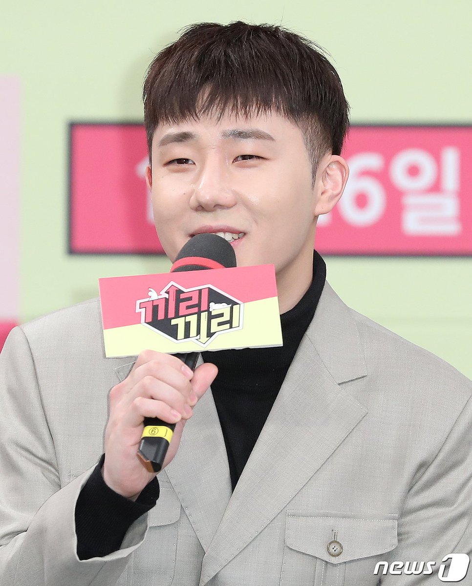 IFNTdiaries's tweet photo. [📸] Media HD Compilation

🗓️ 21/01/2020
💛 "끼리끼리" Press Conference (ft. Gyu Individual photos)
🔗 https://t.co/aTXiikj82f

@kyuzizi 🤩

#김성규 #성규 #인피니트 
#kimsunggyu #sunggyu #infinite https://t.co/WezYKqmORO