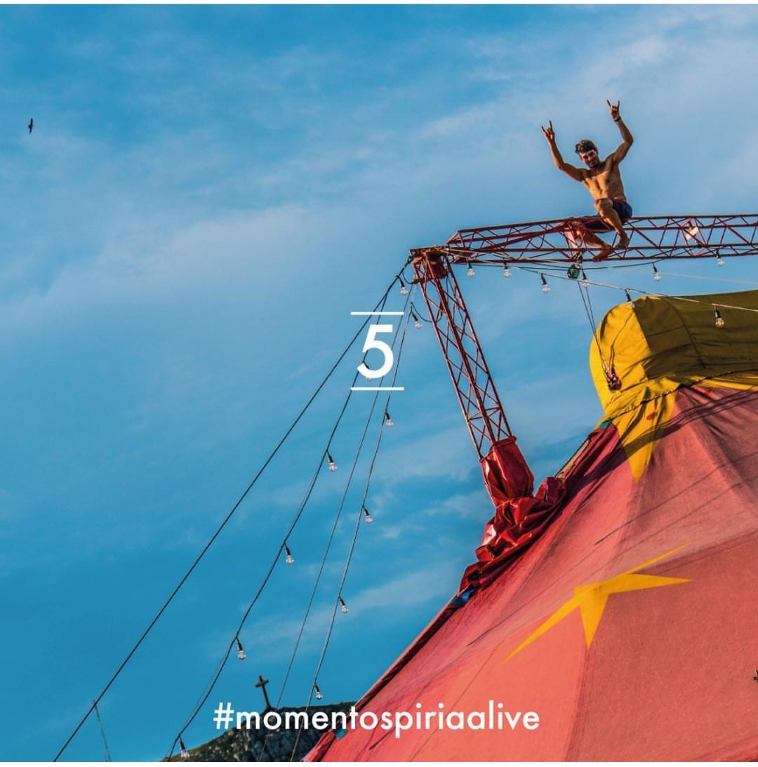 A 5 Días!!!!!!⭐⭐⭐⭐⭐ VI edición del Festival👉 Sábado 25/01 en el magnífico entorno del #CastilloPiria y sus jardines 🏰 #arte #moda #musica #gastronomia #entretenimientos para toda la familia #diseño y mucho más!!! ❣️ de 14 hs a 2 am + info 👉 piriaalive.com 😉