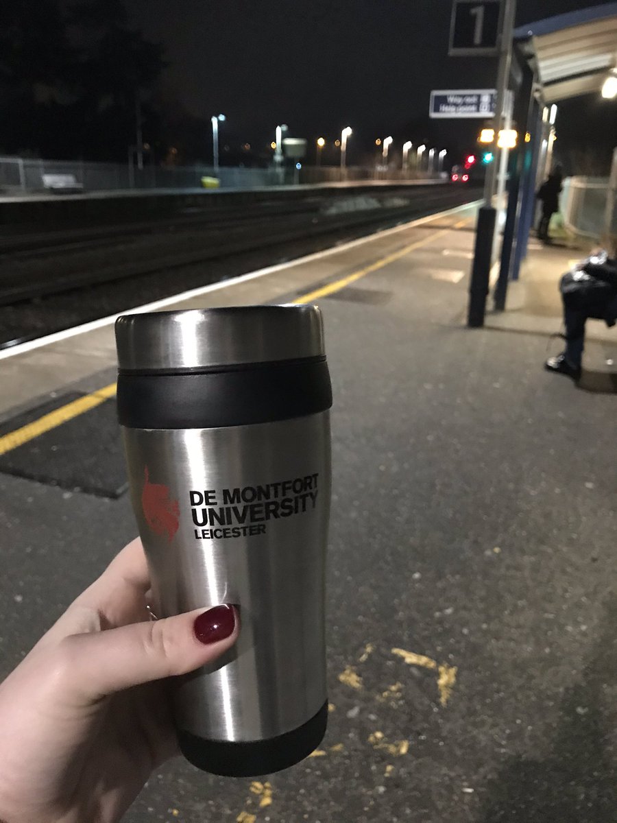 EmmaIllman22's tweet photo. It’s graduation daaay! 👩‍🎓 #BusinessOfMotorsport https://t.co/Bo98Bb7j5P