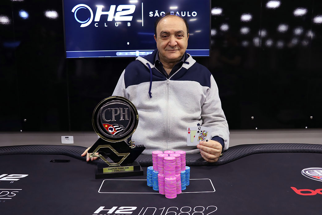 SuperPoker's tweet photo. CPH: Depois de ficar em segundo no Six Max, João Dermendjian crava o Turbo 20K https://t.co/WdY2AFZIFU #H2Club #SuperPoker #Poker #CPHpoker @H2ClubHoldem @Bodog_Brasil https://t.co/t1Omerxy28