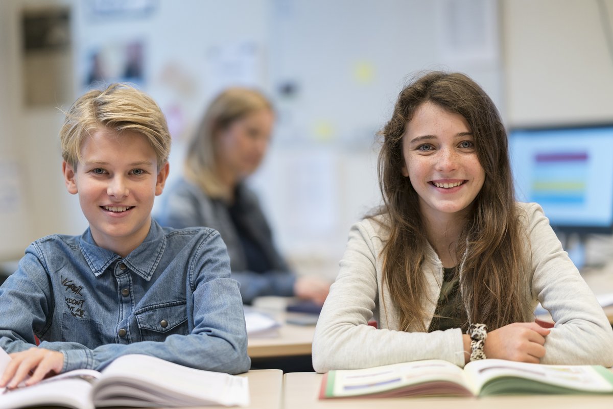 Open huis Woldborg, vanavond 18.30 uur tot 21.00 uur.

De Woldborg is een kleine overzichtelijke school waar iedereen elkaar kent. Hier kun je terecht met een vmbo- of havo-advies. En er wordt onderwijs op maat gegeven! 
Kijk op rsgdeborgen.nl