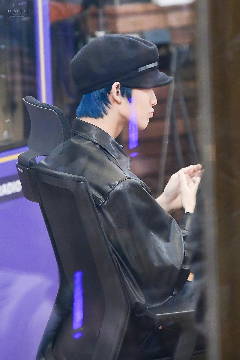 Healer098510's tweet photo. 200120 HQ

IdolRadio 

#CIX  #팬바라기 #배진영 #JINYOUNG #BAEJINYOUNG https://t.co/F7vNhJvSRp